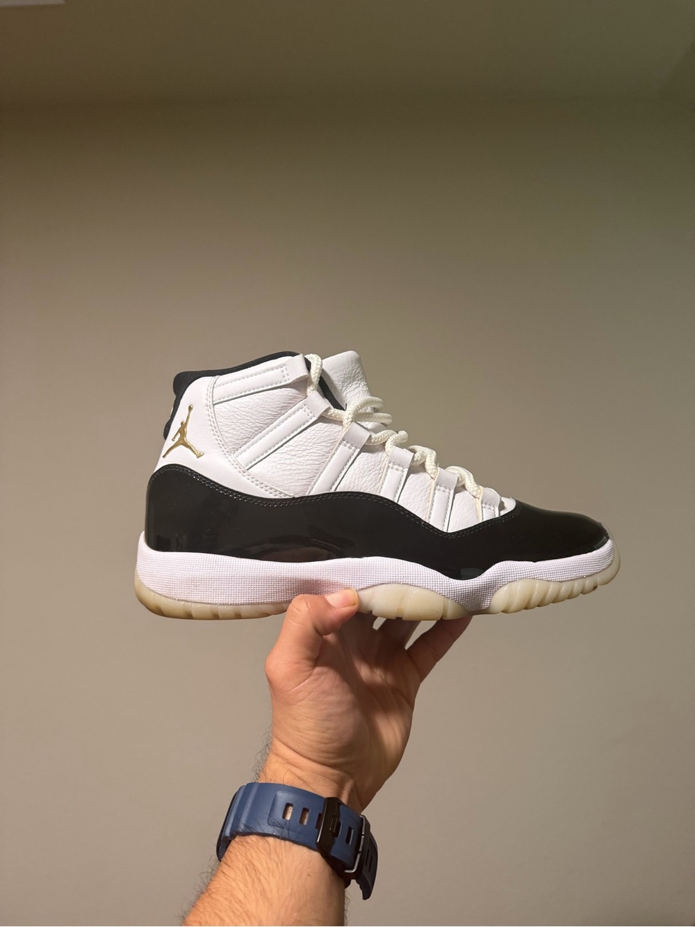 Jordan 11 Retro Mid ‘DMP Gratitude’ White/Gold/Black CT8012-170
